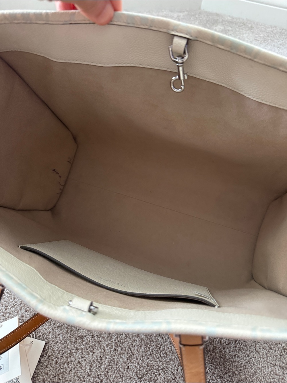 Tory Burch Light cream Logo-Print Tote with Tan Handles - Picture 8 of 14